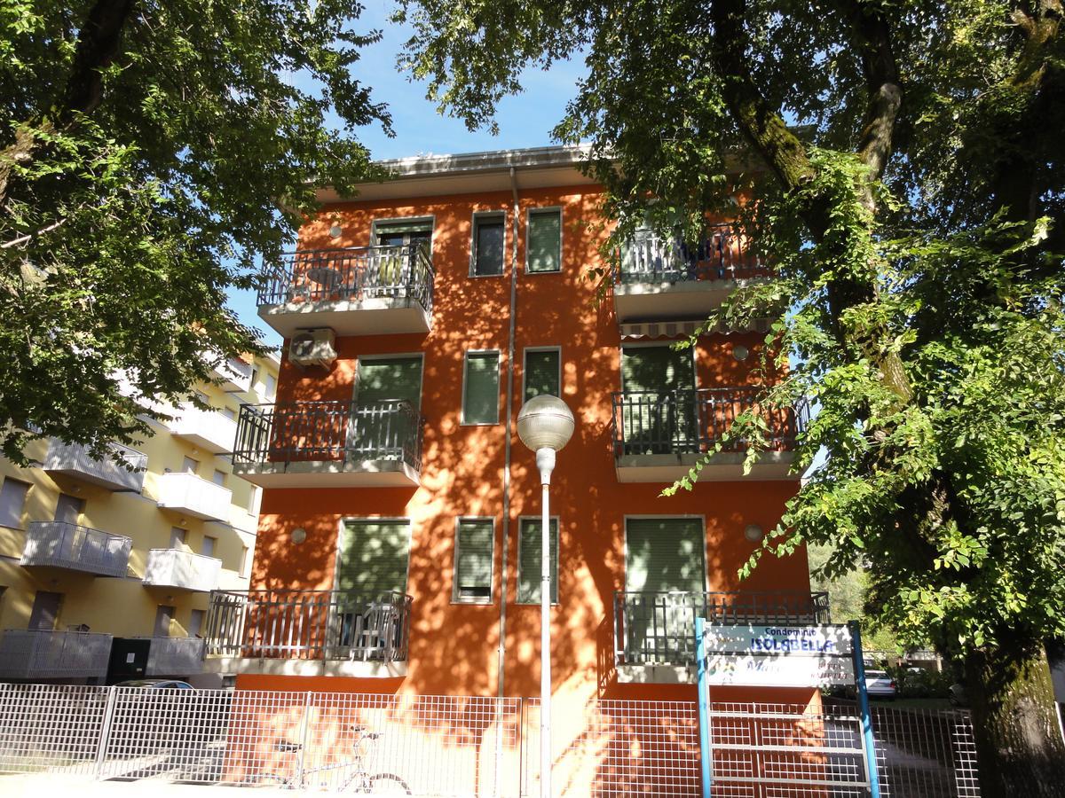 Isolabella - Appartamenti Бибионе Экстерьер фото